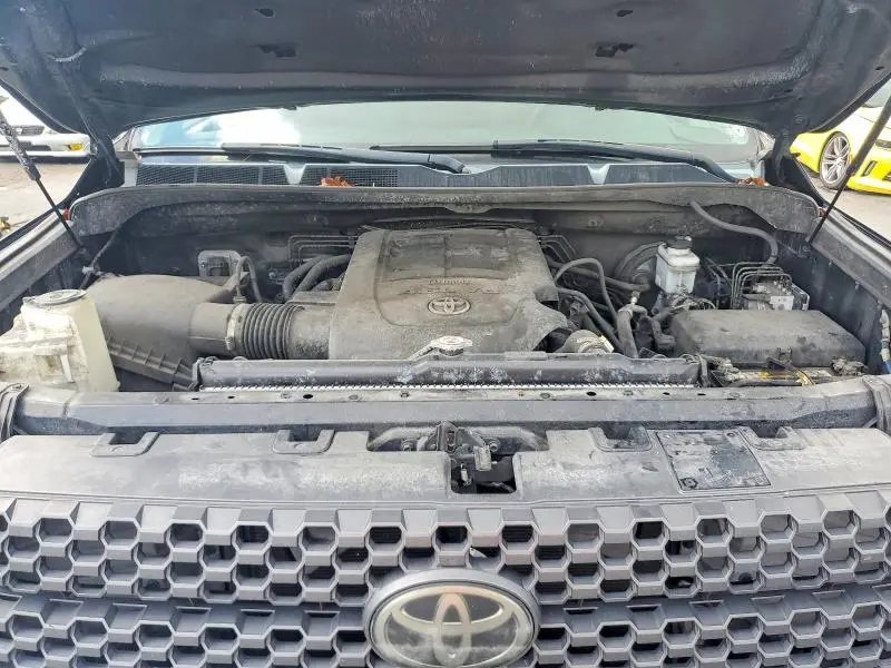2018 TOYOTA TUNDRA SR5  