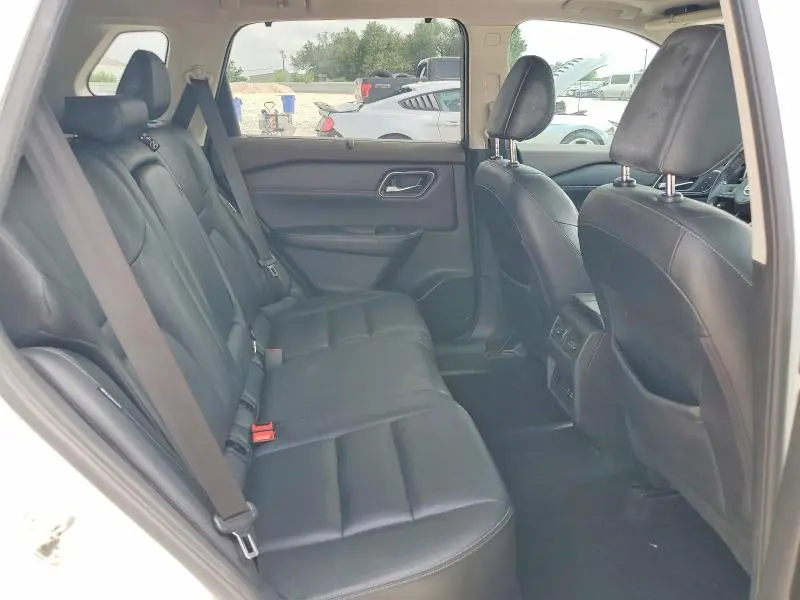2021 NISSAN ROGUE SL  