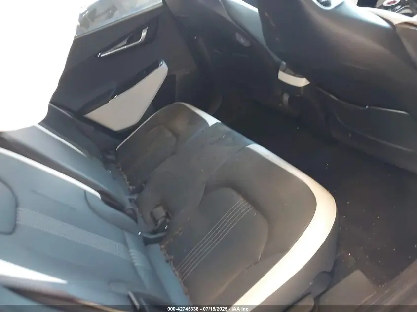 2022 KIA EV6 GT-LINE