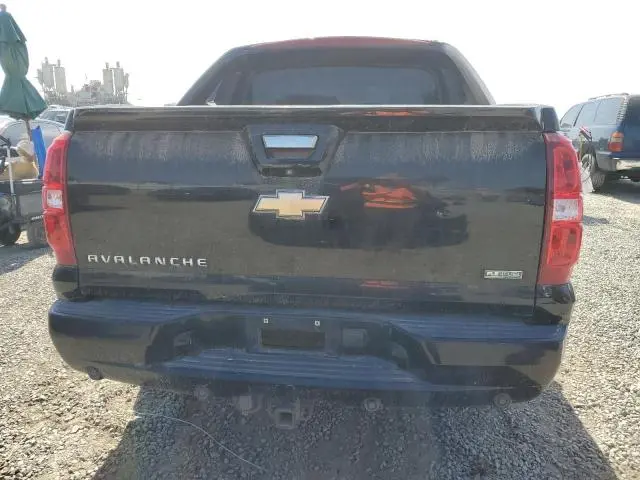 2011 CHEVROLET AVALANCHE LT  