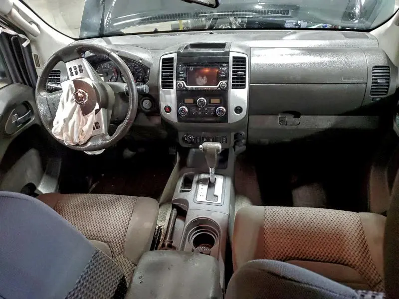 2016 NISSAN FRONTIER SV  