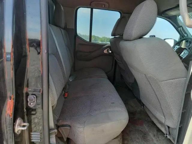 2017 NISSAN FRONTIER SV  