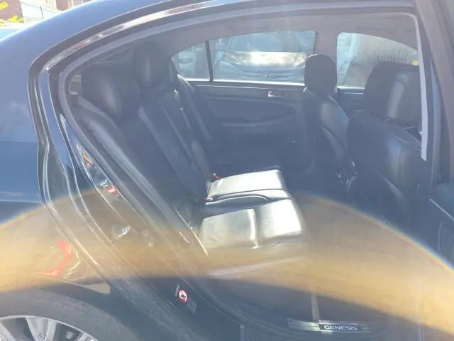 2010 HYUNDAI GENESIS 4.6L  