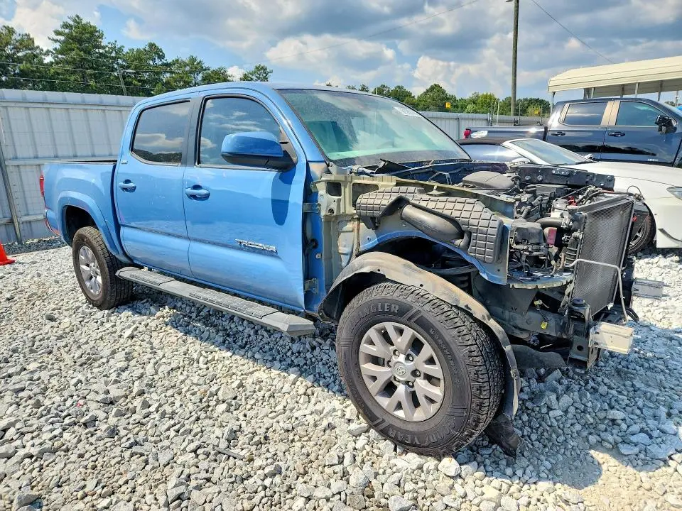 2019 TOYOTA TACOMA SR5  