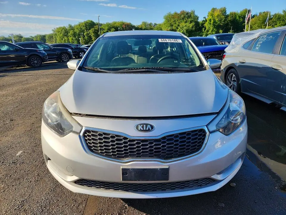 2015 KIA FORTE LX  