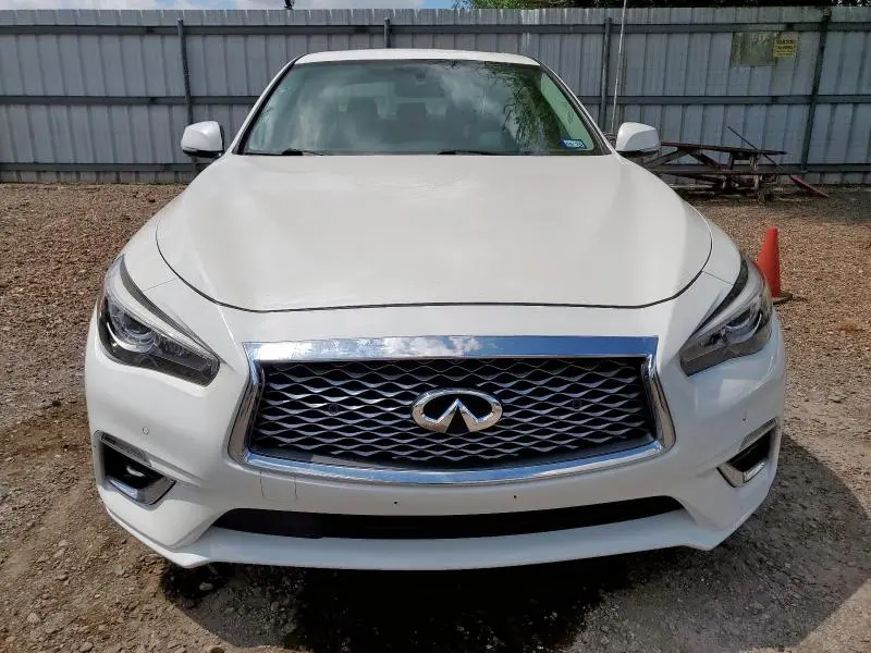 2022 INFINITI Q50 LUXE  