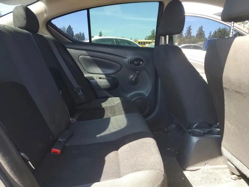 2018 NISSAN VERSA S  