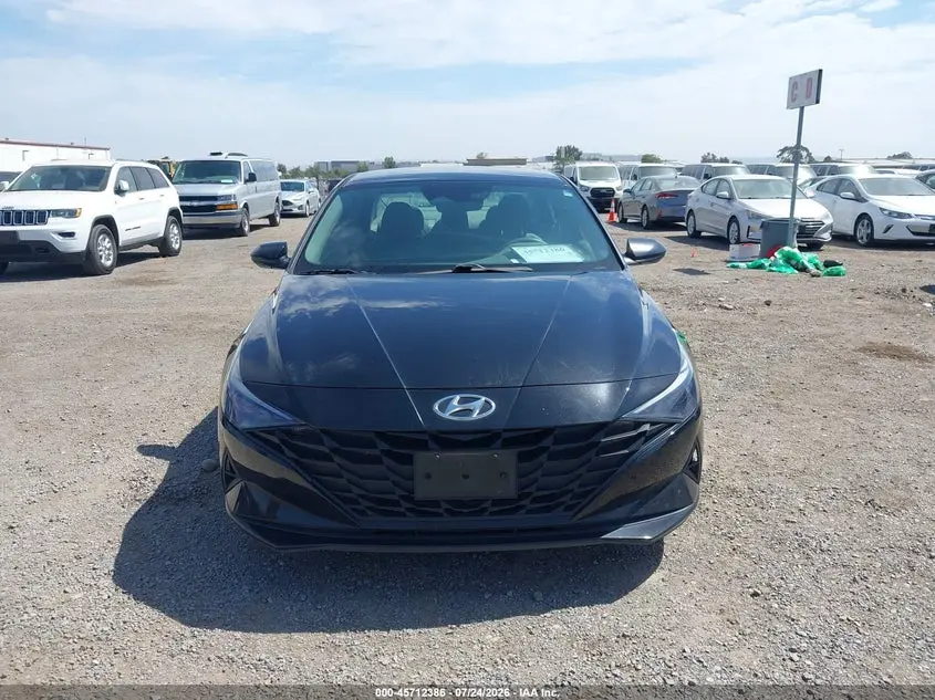 2021 HYUNDAI ELANTRA SE