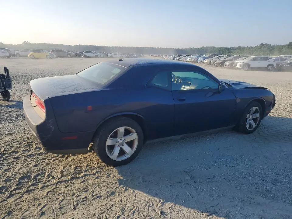 2013 DODGE CHALLENGER SXT  