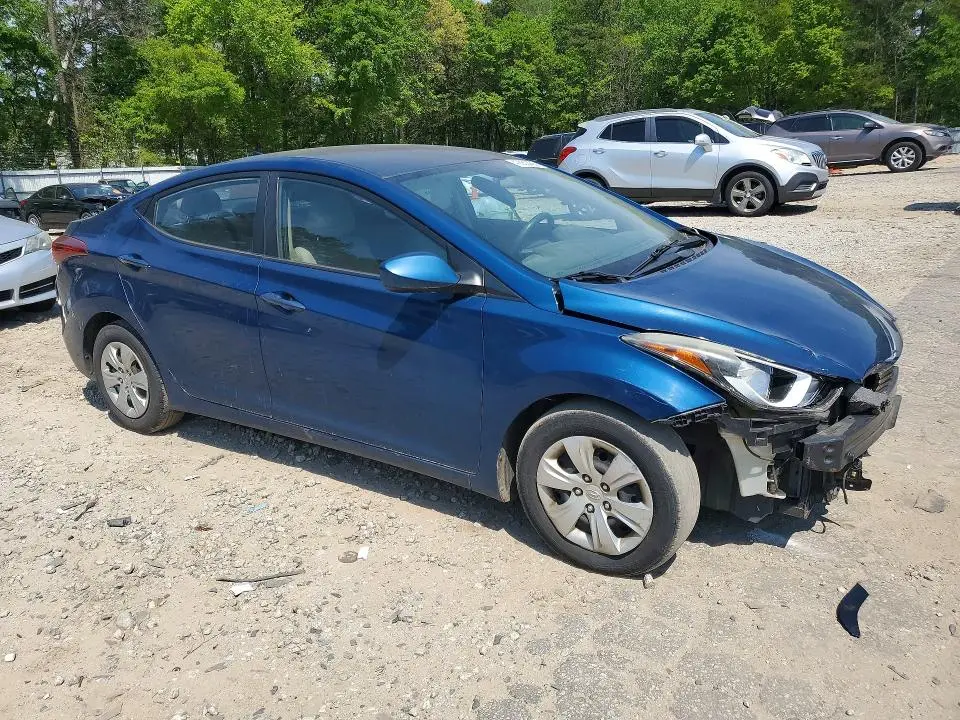 2016 HYUNDAI ELANTRA SE  