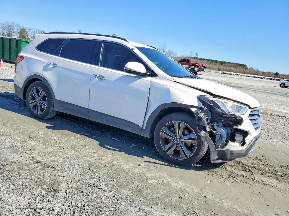 2016 HYUNDAI SANTA FE SE  