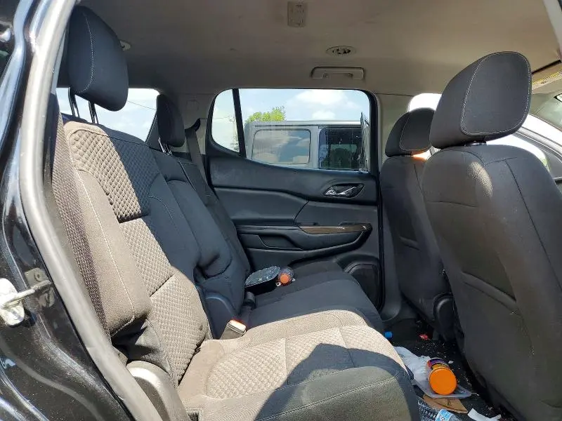 2017 GMC ACADIA SLE  