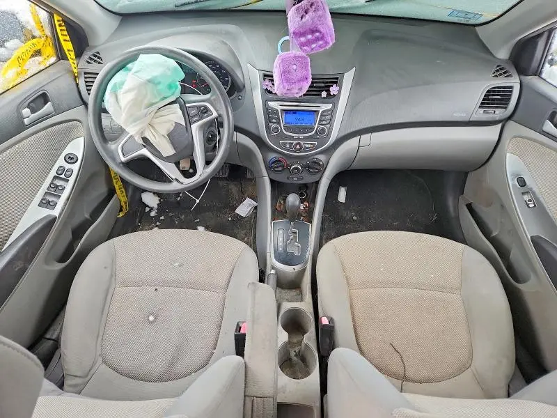 2013 HYUNDAI ACCENT GS  