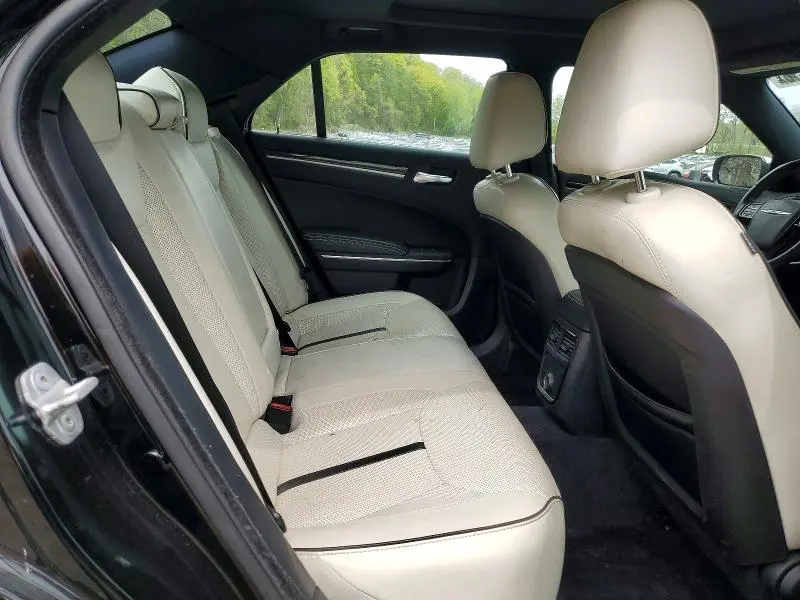 2013 CHRYSLER 300   