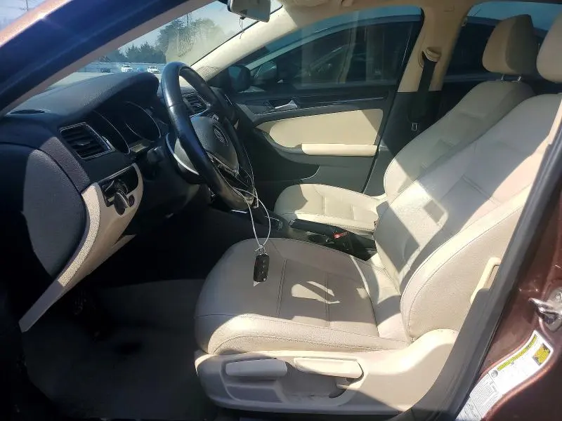 2016 VOLKSWAGEN JETTA SEL  