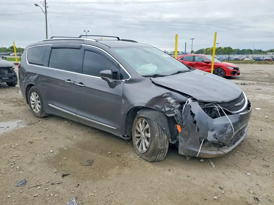 2019 CHRYSLER PACIFICA TOURING L  