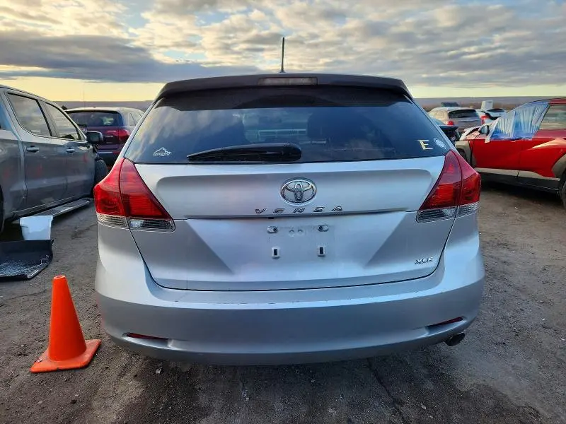 2013 TOYOTA VENZA LE  