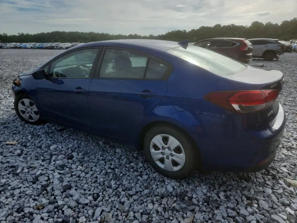 2017 KIA FORTE LX  