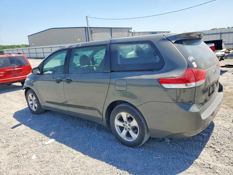 2013 TOYOTA SIENNA L 7-PASSENGER  