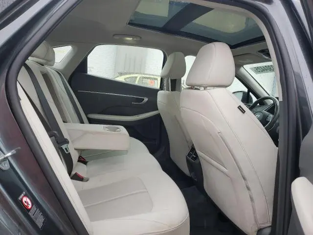 2022 HYUNDAI SONATA SEL  