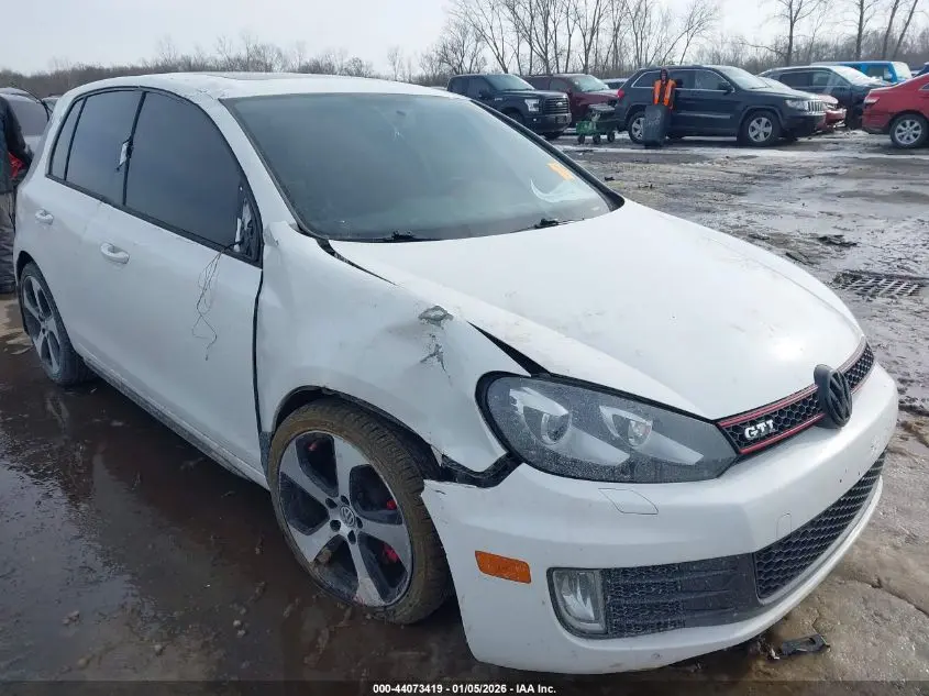 2014 VOLKSWAGEN GTI  