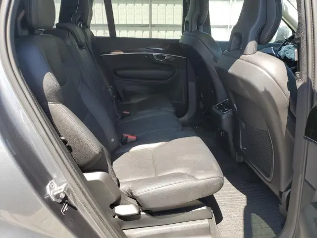 2017 VOLVO XC90 T6  