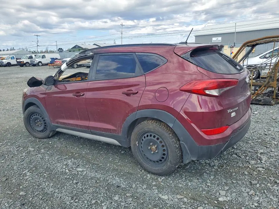 2017 HYUNDAI TUCSON SE  