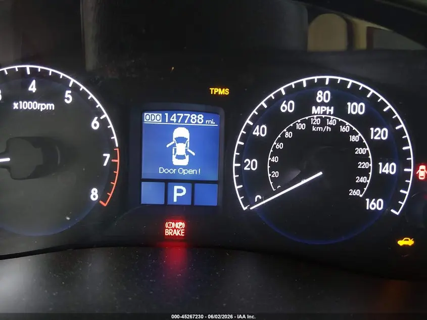 2012 HYUNDAI GENESIS 3.8