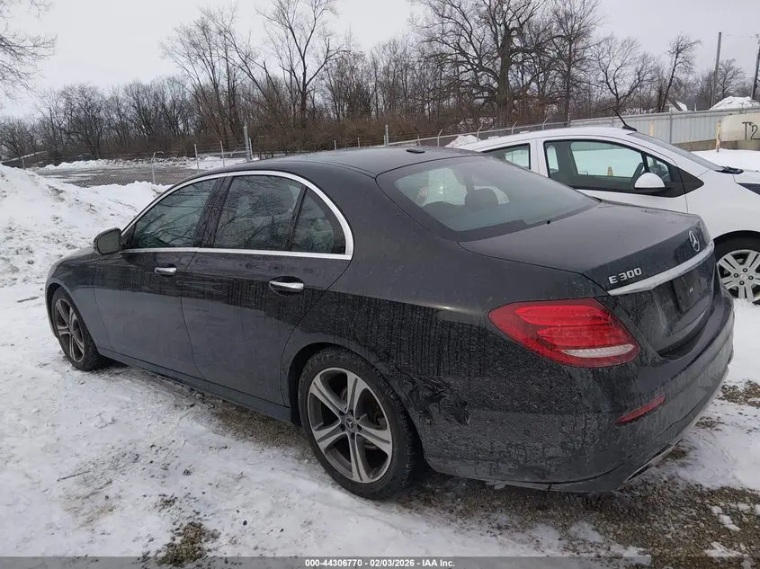 2018 MERCEDES-BENZ E 300  