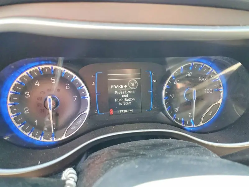 2017 CHRYSLER PACIFICA LX  