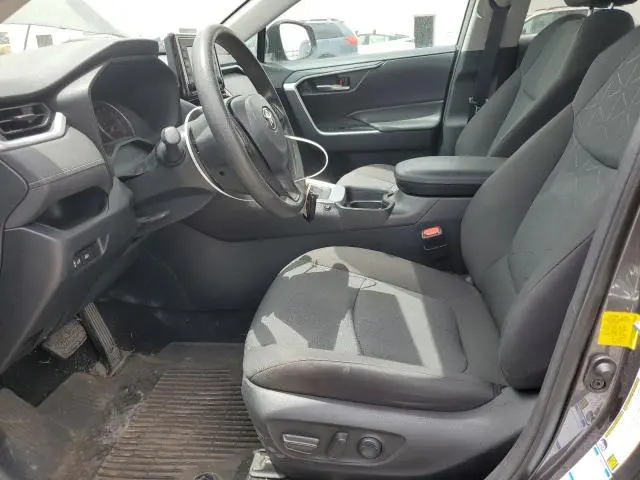 2021 TOYOTA RAV4 XLE  