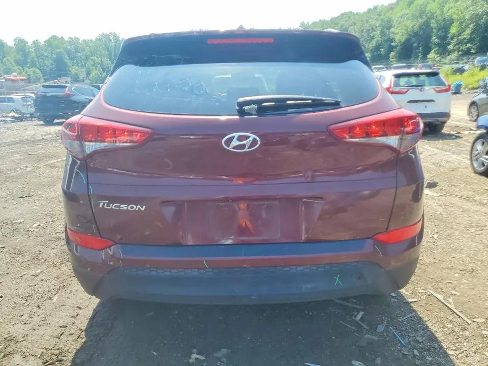 2017 HYUNDAI TUCSON SE  