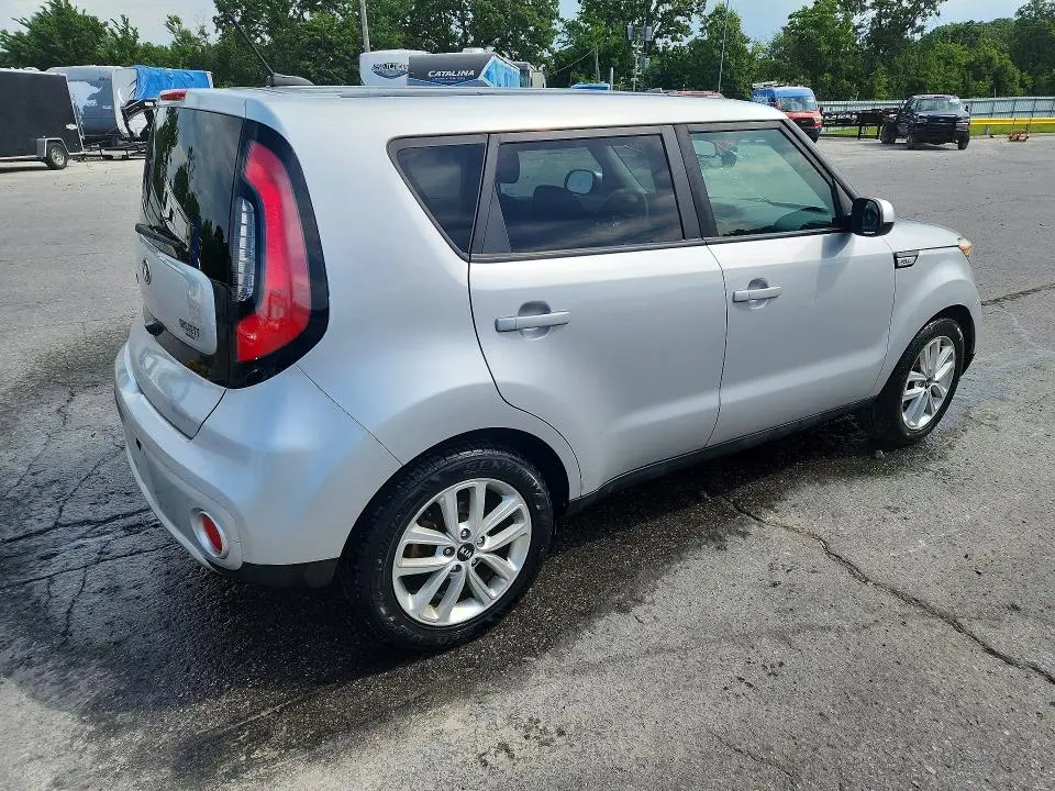 2018 KIA SOUL +  