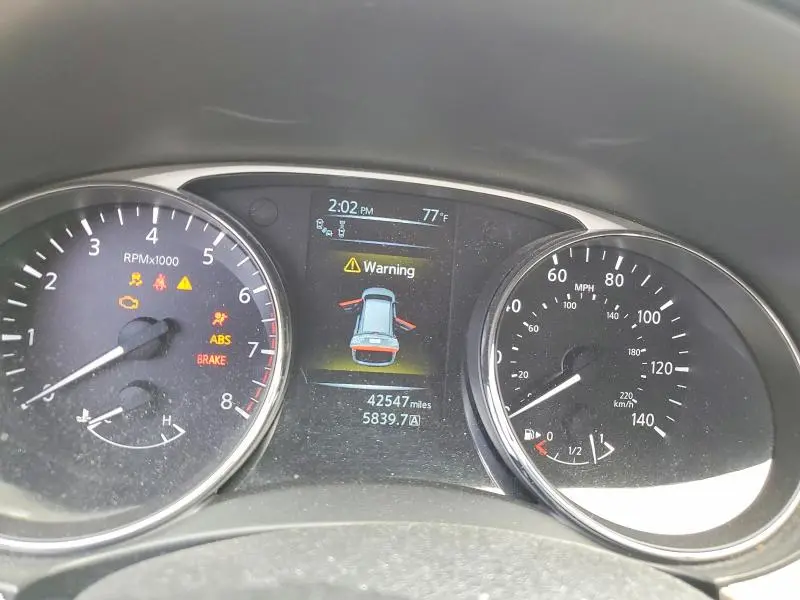 2016 NISSAN ROGUE SL  