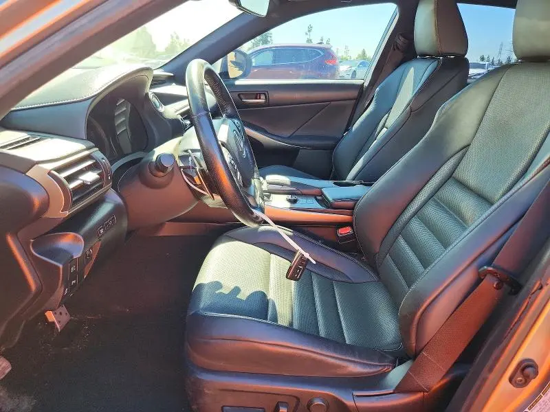 2019 LEXUS IS 300  