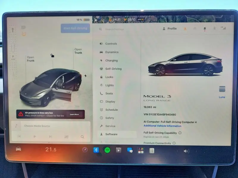 2025 TESLA MODEL 3   
