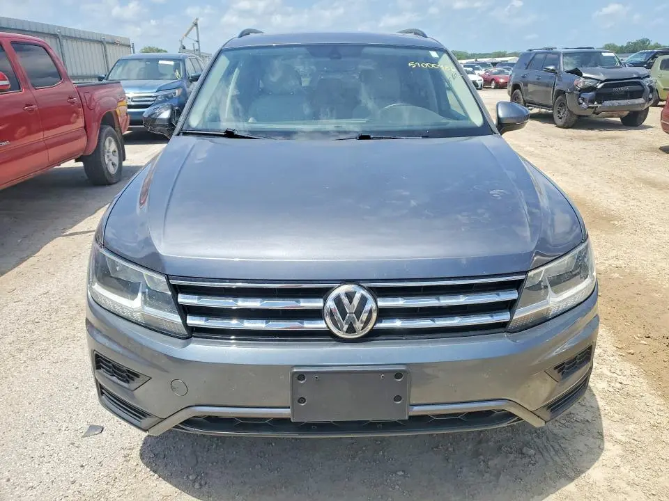 2020 VOLKSWAGEN TIGUAN SE  