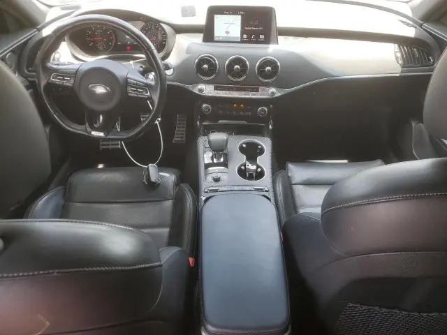 2021 KIA STINGER GT2  