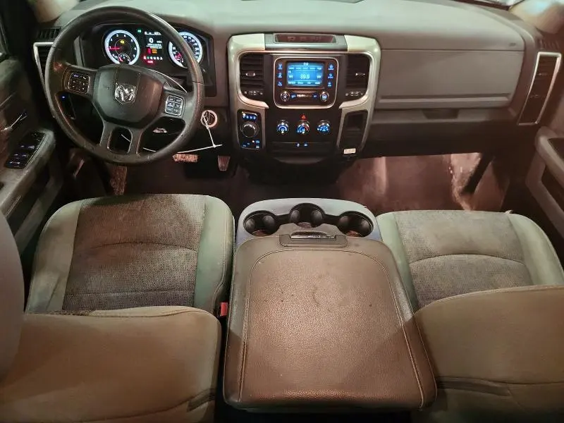 2015 RAM 1500 SLT  