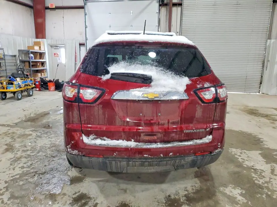 2015 CHEVROLET TRAVERSE LT  
