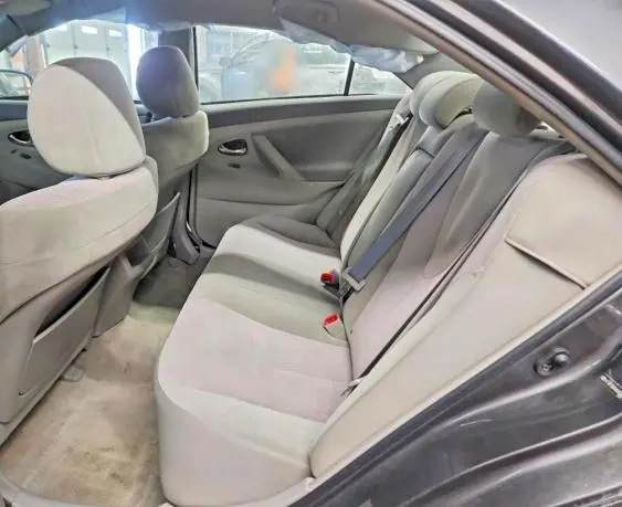 2010 TOYOTA CAMRY SE  