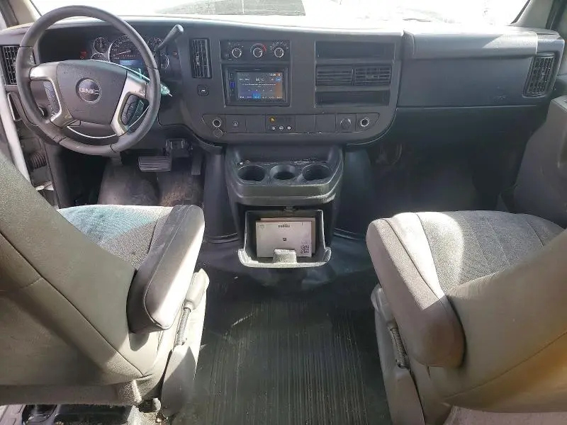 2013 GMC SAVANA G1500 LT  