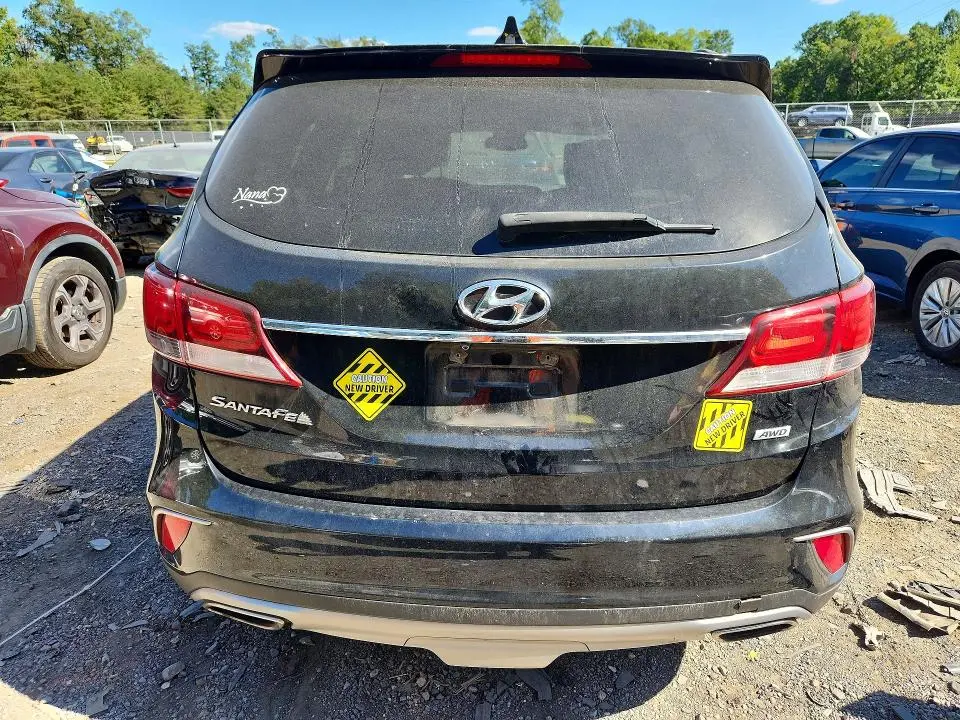 2017 HYUNDAI SANTA FE SE  