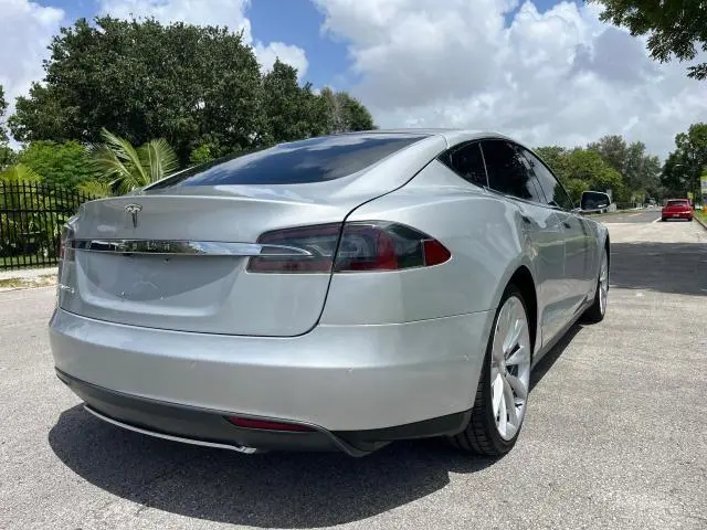 2012 TESLA MODEL S   