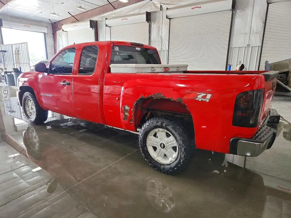 2011 CHEVROLET SILVERADO K1500 LT  
