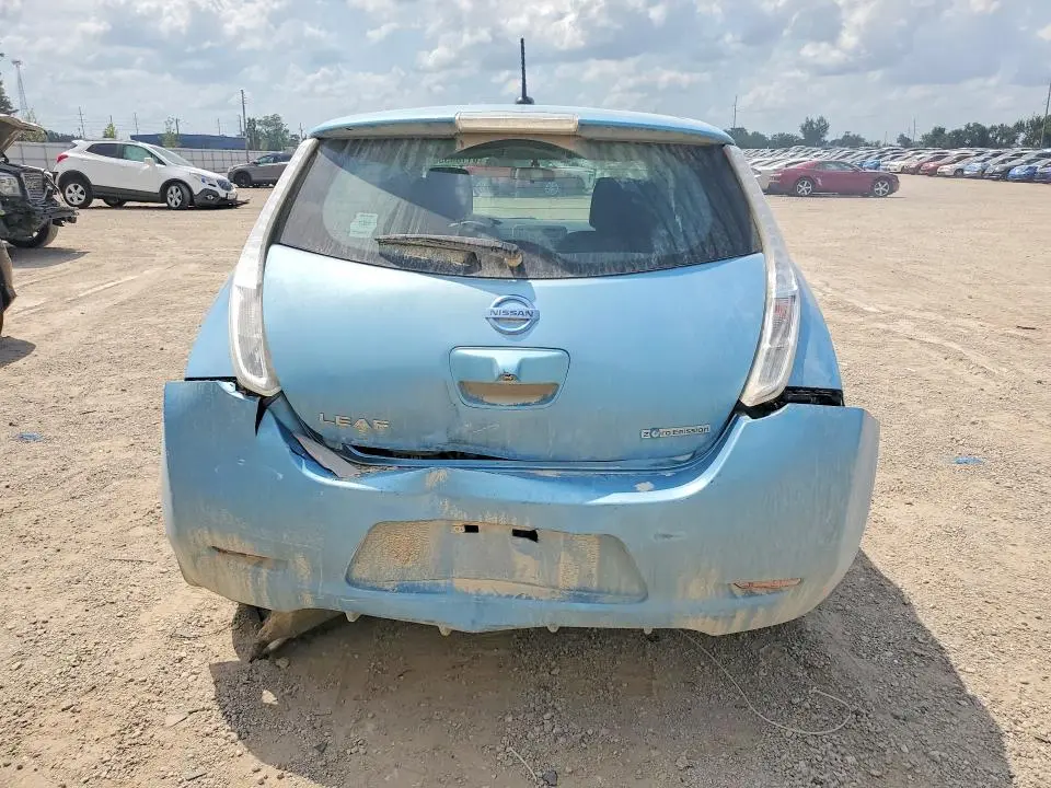 2015 NISSAN LEAF S  