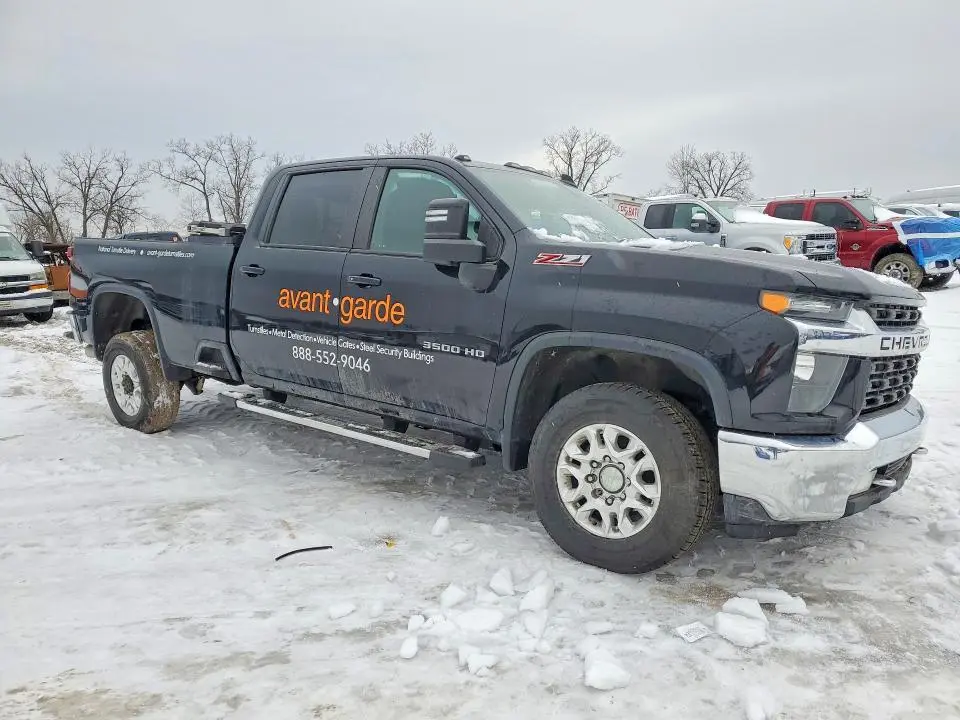 2022 CHEVROLET SILVERADO K3500 LT  