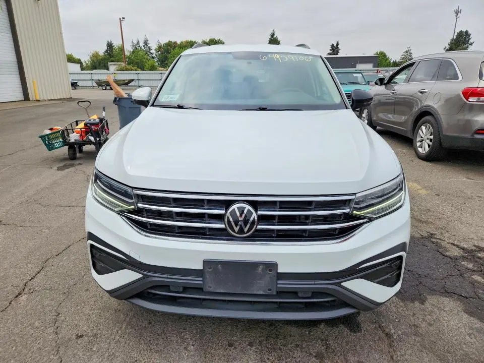 2022 VOLKSWAGEN TIGUAN S  
