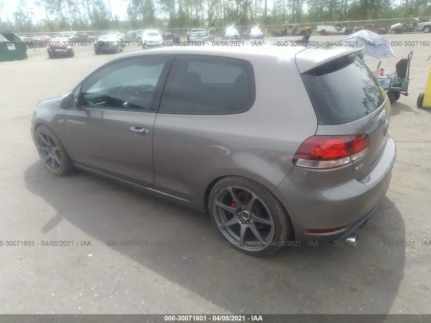 2011 VOLKSWAGEN GTI W/SUNROOF PZEV