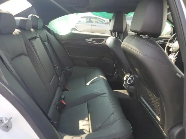 2024 ALFA ROMEO GIULIA TI  